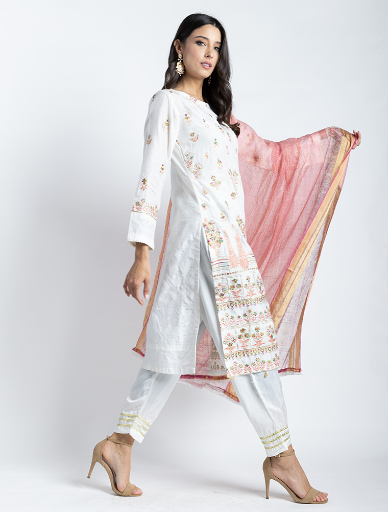 Asian Clothing London Free Delivery on Orders over 50